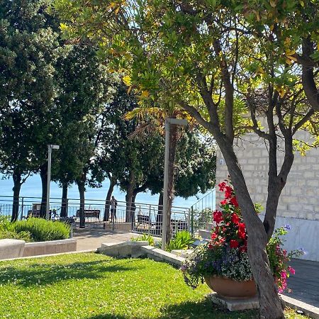 Appartamento Via Urbani 10 Sirolo Esterno foto